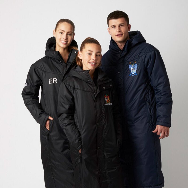 Ram Rugby Custom Stock Bench Coat in navy blue waterproof thermal dry robe with zipped pockets and heavy-duty two-way zip